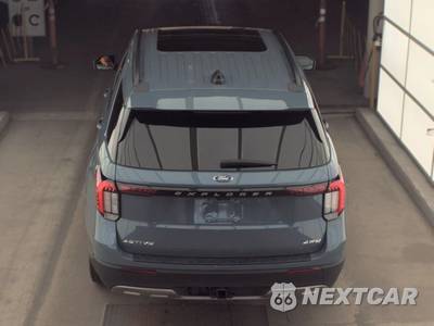 2025 Ford Explorer Active - zdjęcie 5 z 26 - miniatura