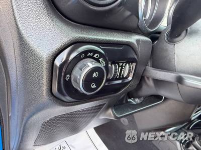 2022 Jeep Gladiator Altitude Crew Cab Medium Bed - zdjęcie 16 z 64 - miniatura