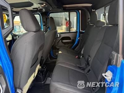 2022 Jeep Gladiator Altitude Crew Cab Medium Bed - zdjęcie 34 z 64 - miniatura