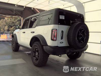 2026 Ford Bronco Badlands Advanced - zdjęcie 6 z 18 - miniatura