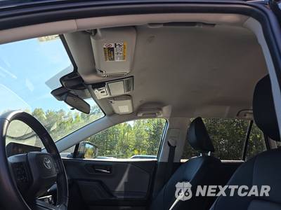 2026 Toyota RAV4 Hybrid XLE Premium - zdjęcie 17 z 19 - miniatura