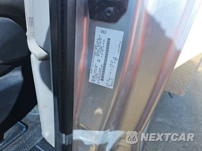 2017 Ford Super Duty F-450 Cab Chassis XL Extended Cab w/Rear Doors DRW - zdjęcie 14 z 17 - miniatura