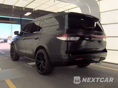 2023 Lincoln Navigator Black Label - zdjęcie 6 z 34 - miniatura