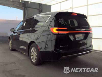 2024 Chrysler Pacifica Touring L 121.6" WB - zdjęcie 6 z 24 - miniatura