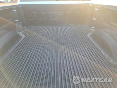 2025 Chevrolet Silverado 2500HD LT Crew Cab Medium Bed 1LT - zdjęcie 16 z 23 - miniatura