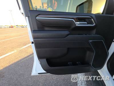 2025 Chevrolet Silverado 2500HD LT Crew Cab Medium Bed 1LT - zdjęcie 9 z 24 - miniatura