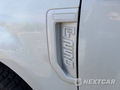 2021 Ford Super Duty F-250 Platinum Crew Cab Medium Bed - zdjęcie 27 z 36 - miniatura