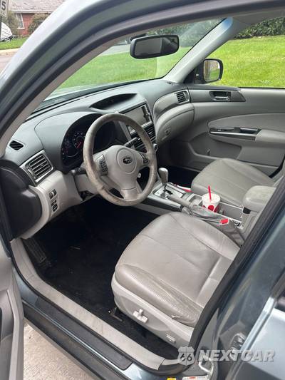 2011 Subaru Forester 2.5X Touring w/Navigation - zdjęcie 5 z 6 - miniatura