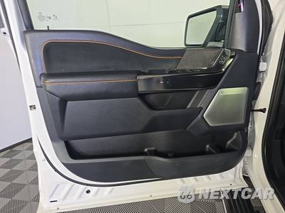 2022 Ford F-150 Platinum Crew Cab Short Bed - zdjęcie 9 z 17 - miniatura