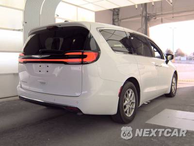 2025 Chrysler Pacifica Select 121.6" WB - zdjęcie 4 z 28 - miniatura