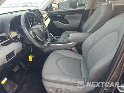 2024 Toyota Highlander Hybrid XLE - zdjęcie 7 z 19 - miniatura