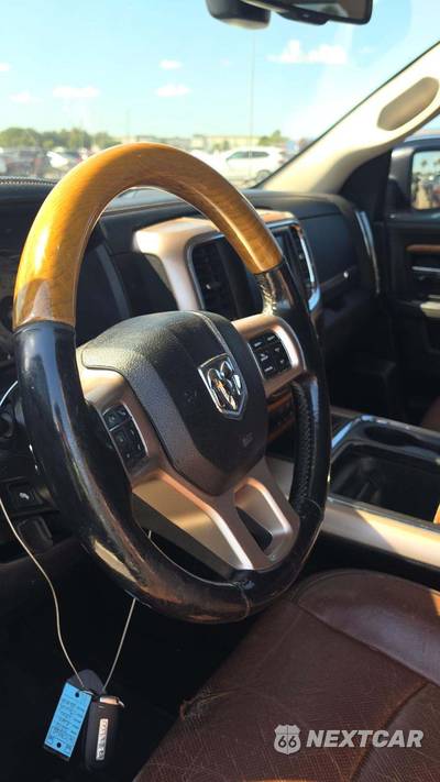 2017 Ram 1500 Laramie Longhorn Crew Cab Medium Bed - zdjęcie 28 z 36 - miniatura