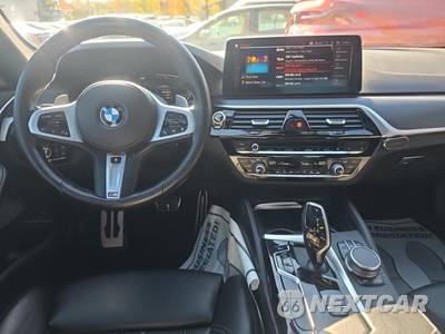 2022 BMW 5 Series Sedan 530i xDrive M SPORT LINE - zdjęcie 14 z 32 - miniatura
