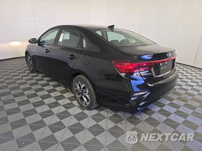 2021 Kia Forte LXS - zdjęcie 6 z 18 - miniatura