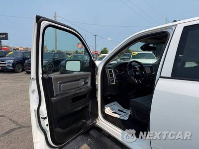2022 Ram 1500 Classic SLT Crew Cab Short Bed - zdjęcie 11 z 64 - miniatura