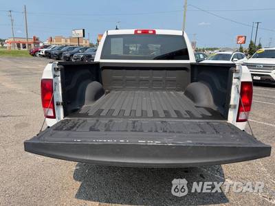 2022 Ram 1500 Classic SLT Crew Cab Short Bed - zdjęcie 41 z 64 - miniatura