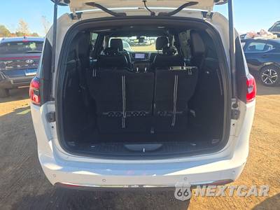 2025 Chrysler Pacifica Select 121.6" WB - zdjęcie 17 z 18 - miniatura