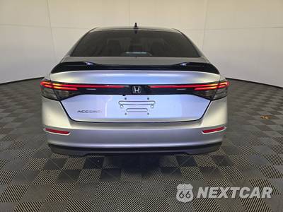 2025 Honda Accord Sedan LX - zdjęcie 5 z 17 - miniatura