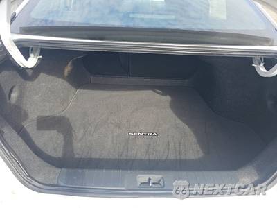 2025 Nissan Sentra SV - zdjęcie 16 z 34 - miniatura