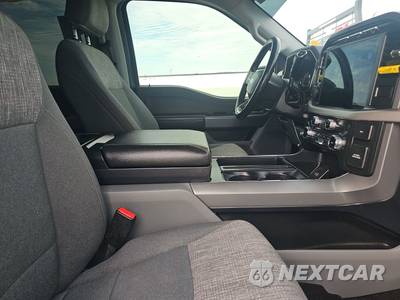 2022 Ford F-150 XLT Crew Cab Short Bed - zdjęcie 8 z 18 - miniatura
