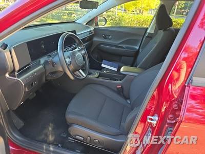 2025 Hyundai Kona SEL - zdjęcie 13 z 36 - miniatura