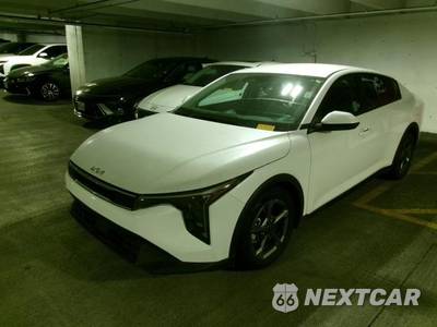 2025 Kia K4 LXS - zdjęcie 1 z 26 - miniatura