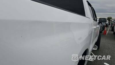 2019 Chevrolet Silverado 1500 LT Crew Cab Short Bed 1LT - zdjęcie 30 z 39 - miniatura