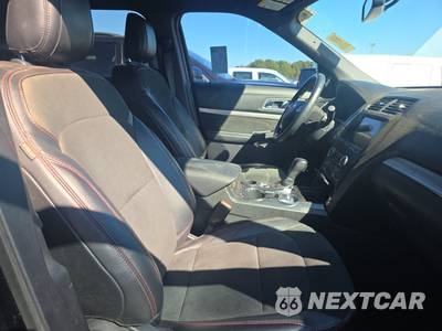 2019 Ford Explorer XLT - zdjęcie 8 z 24 - miniatura