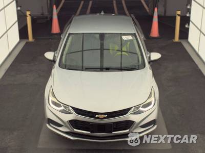 2018 Chevrolet Cruze LT Sedan 1SD - zdjęcie 2 z 44 - miniatura