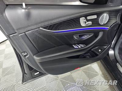 2018 Mercedes-Benz AMG E 63 S 4MATIC Sedan - zdjęcie 9 z 24 - miniatura