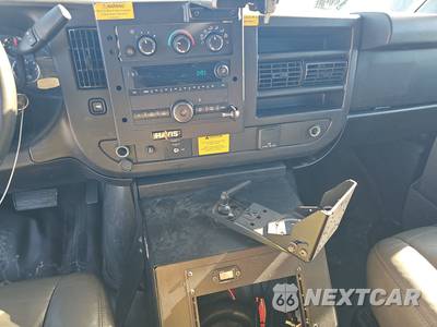 2017 Chevrolet Express 2500 Cargo Van 1WT 135.0" WB - zdjęcie 11 z 26 - miniatura