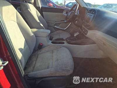 2022 Kia Soul LX - zdjęcie 8 z 31 - miniatura