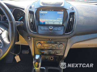 2019 Ford Escape SEL - zdjęcie 11 z 24 - miniatura