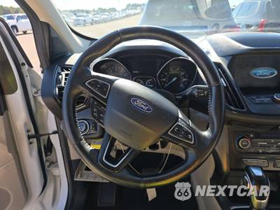 2019 Ford Escape SEL - zdjęcie 10 z 24 - miniatura
