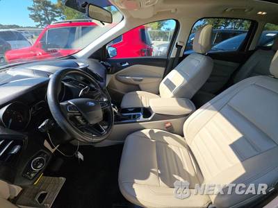2019 Ford Escape SEL - zdjęcie 7 z 24 - miniatura