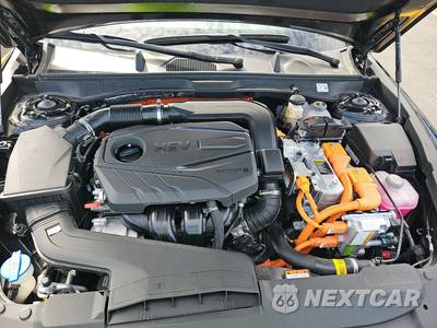 2026 Hyundai Sonata Hybrid Blue - zdjęcie 16 z 18 - miniatura