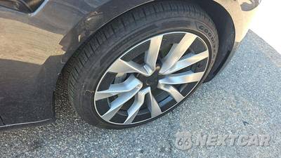 2025 Tesla Model 3 Long Range - zdjęcie 26 z 29 - miniatura