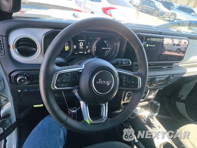 2024 Jeep Wrangler 4xe 4 Door Sahara - zdjęcie 10 z 33 - miniatura