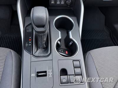 2023 Toyota Highlander L - zdjęcie 10 z 17 - miniatura