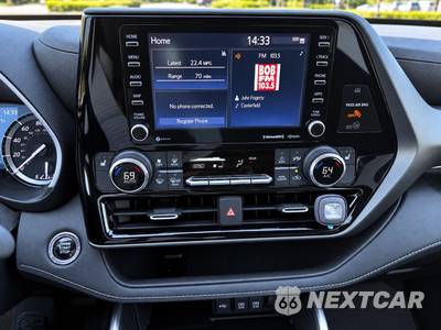 2021 Toyota Highlander XLE - zdjęcie 10 z 17 - miniatura