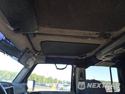 2017 Jeep Wrangler Unlimited Sport - zdjęcie 17 z 32 - miniatura