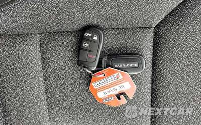 2025 Ram ProMaster 2500 Cargo Van Tradesman w/Passenger Seat Low Roof 136.0" WB - zdjęcie 13 z 29 - miniatura
