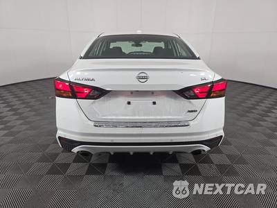 2023 Nissan Altima SL - zdjęcie 5 z 17 - miniatura