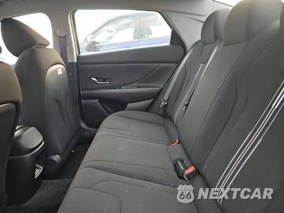 2026 Hyundai Elantra Hybrid Blue - zdjęcie 13 z 18 - miniatura