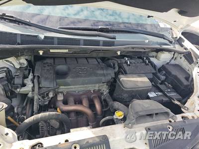 2012 Toyota Sienna 7-Passenger 119.3" WB - zdjęcie 15 z 30 - miniatura