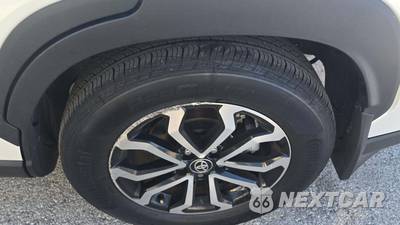 2026 Toyota Corolla Cross Hybrid SE - zdjęcie 21 z 23 - miniatura