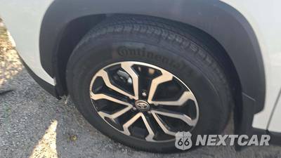2026 Toyota Corolla Cross Hybrid SE - zdjęcie 19 z 23 - miniatura