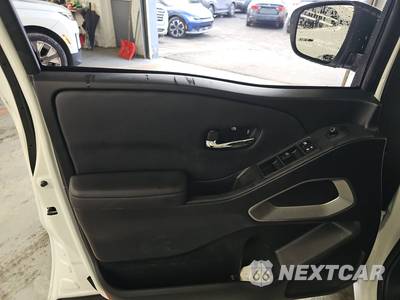 2023 Nissan Frontier SV Crew Cab Medium Bed - zdjęcie 9 z 22 - miniatura