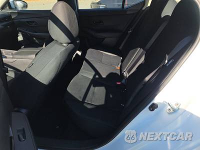 2025 Nissan Sentra S - zdjęcie 13 z 20 - miniatura