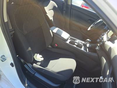 2025 Nissan Sentra S - zdjęcie 8 z 20 - miniatura